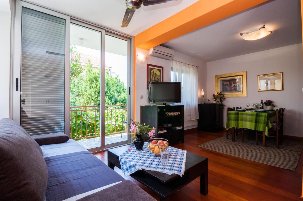 Lara&Dan Apartments 扎达尔 外观 照片